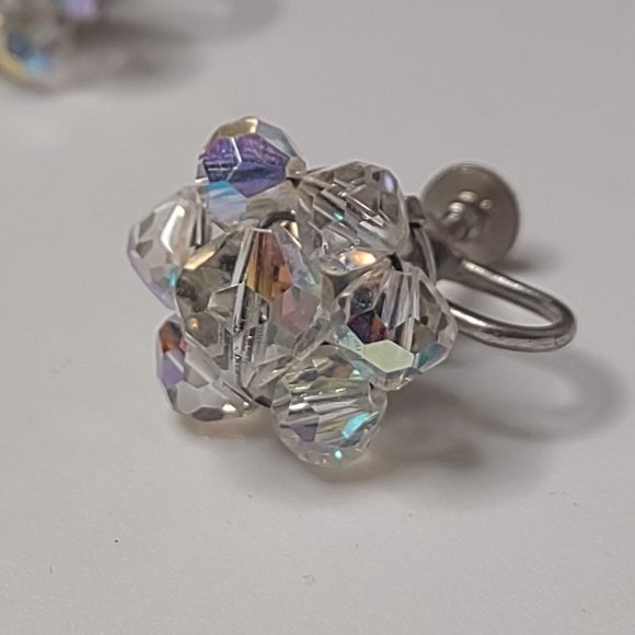 Vintage Clear Glass Screw On Earrings - Picture 9 of 10